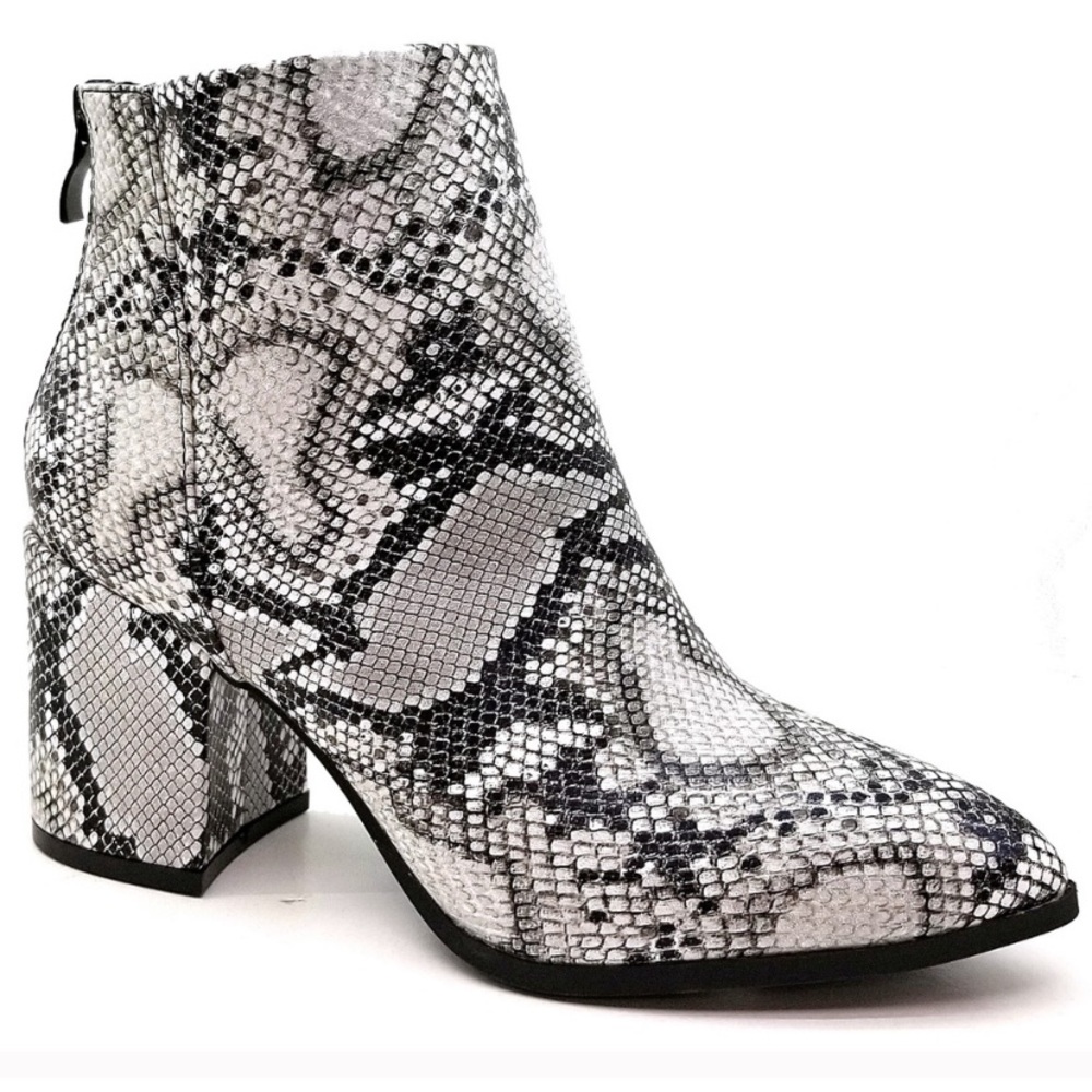 NEW Snakeskin chunky heel booties boots point toe